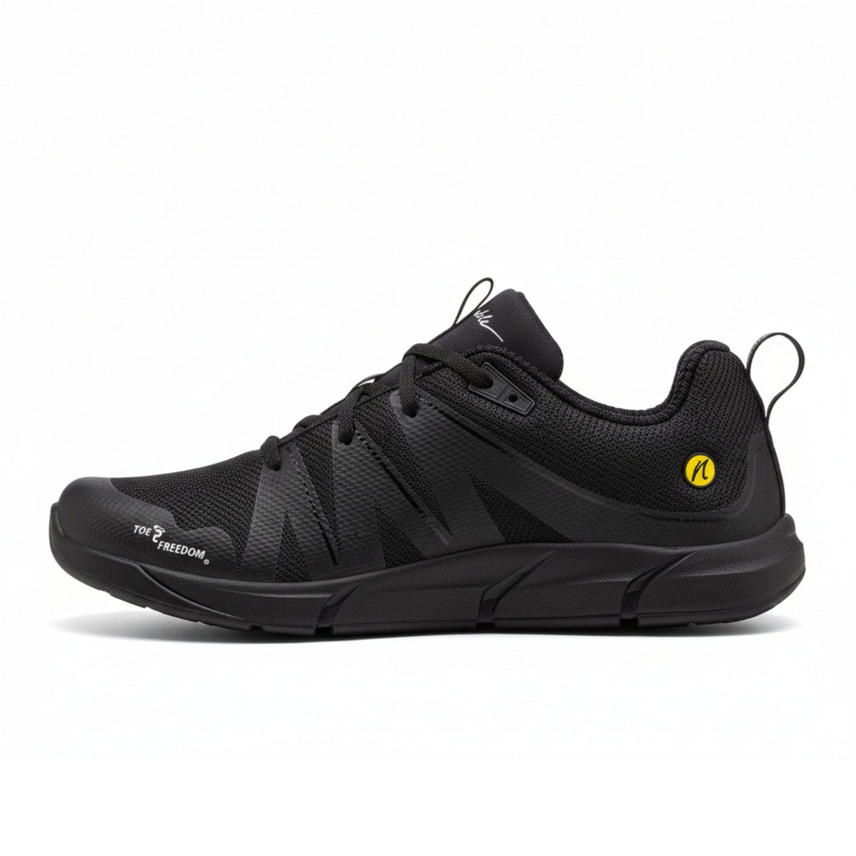 BAER OMN6 gallery 1894100_women-sports-shoe-addict-in-black_cp.jpg