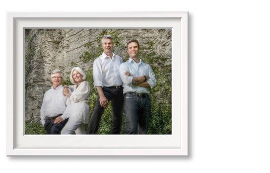 Christof and Sebastian Bär become managing directors.