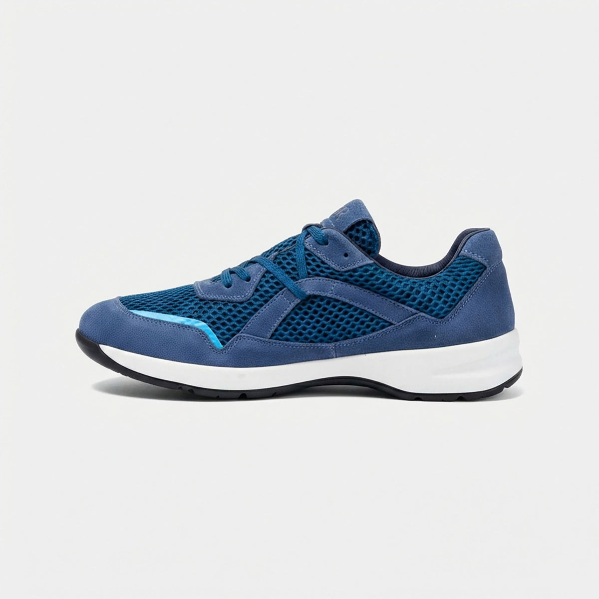 BAER OMN6 gallery 3008400_ladies-sports-shoe-ladymove-in-blue_f.jpg