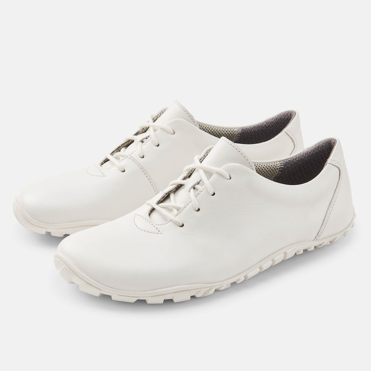 BAER OMN6 main 3058300_women-barefoot-shoe-joana-in-white_p.jpg