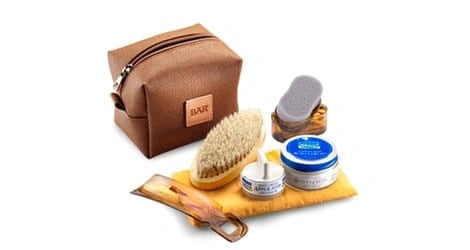 Schuhpflege für Berufsschuhe: BÄR Pflegeprodukte mit Schuhbürste, Schuhcreme und Reinigungszubehör zur Reinigung und Pflege von Leder- und Funktionsschuhen.