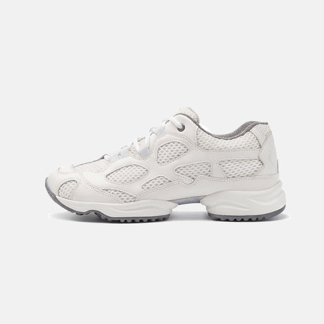 BAER OMN6 gallery 1469303_women-sports-shoe-high-performance-2.5-in-white_f.jpg